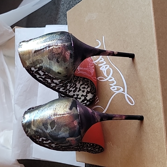 Christian Louboutin Lace Follies 100 - Picture 11 of 16